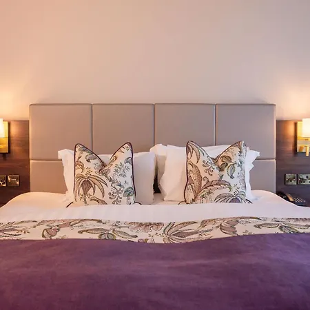 Cork's Vienna Woods & Otel Cork