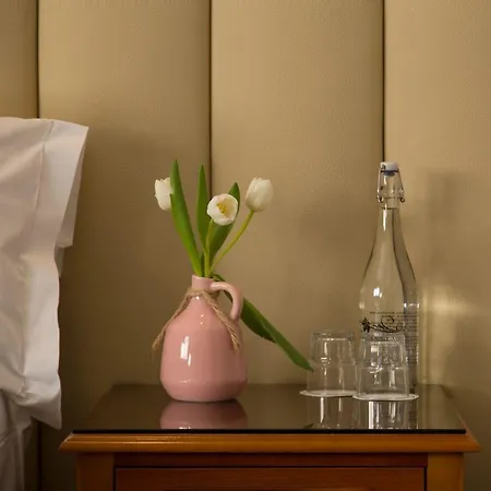 Cork's Vienna Woods & 호텔 4*