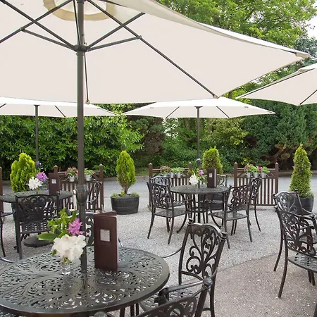 Cork's Vienna Woods & 4*
